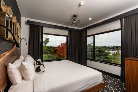 Family Suite | In-room safe, blackout drapes, iron/ironing board, free WiFi