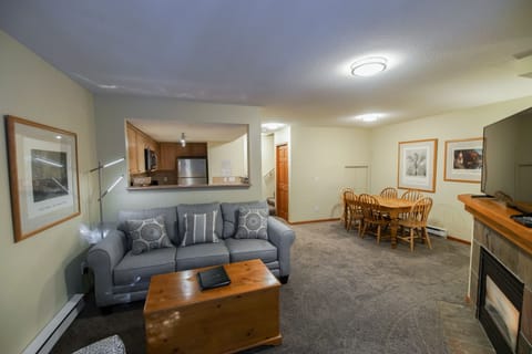 Open plan living, dining and kitchen area