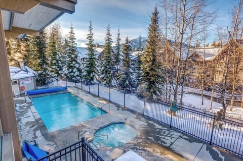 Outdoor Year-Round Heated Pool