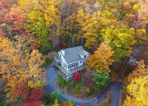 MonTreat Yourself