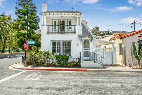 357D - Front of the House