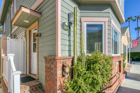 203D - Front Door