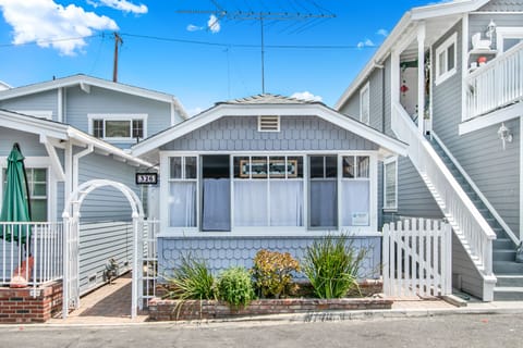 326E - Front of the House