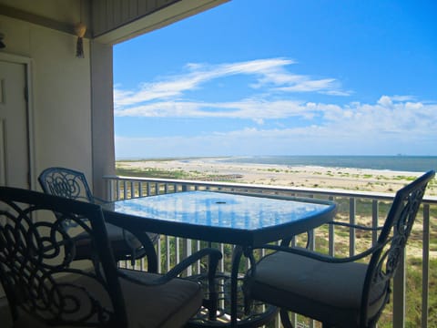balcony table