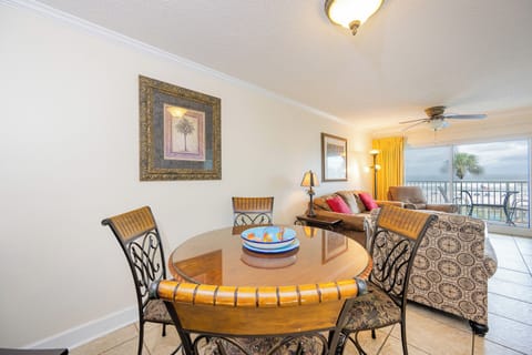 Tradewinds 105, 24568 Perdido Beach Blvd, Orange Beach, Alabama, beach front, 2 bedroom condominium