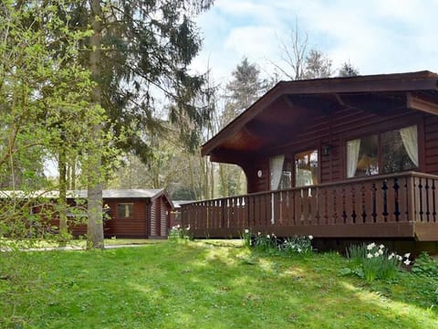 Open aspect, cozy interior