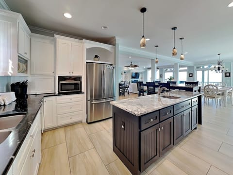 Fully Equipped Kitchen with Stainless Steel Appliances