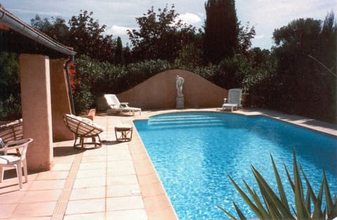 Pool deck