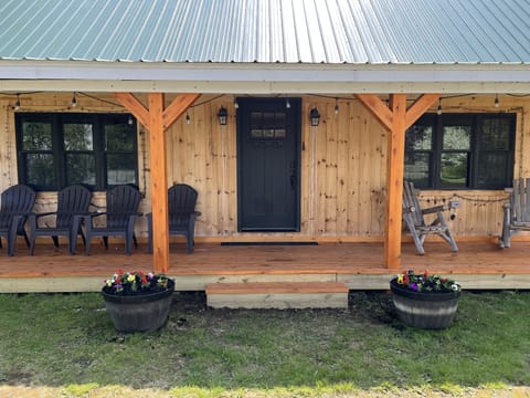 New Front Porch - Cedar Posts and Decking