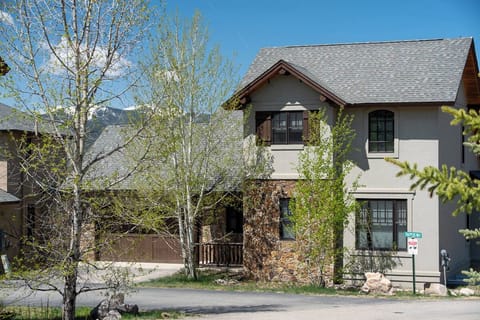 Cabin exterior with mountains in background