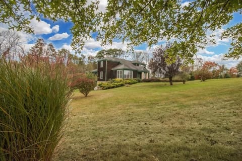 HILLTOP LODGE! A modern, 3 bedroom seasonal lodge, brought to you by USA Today featured 'vacation mansion', Hilltop Mansion in the Poconos. 