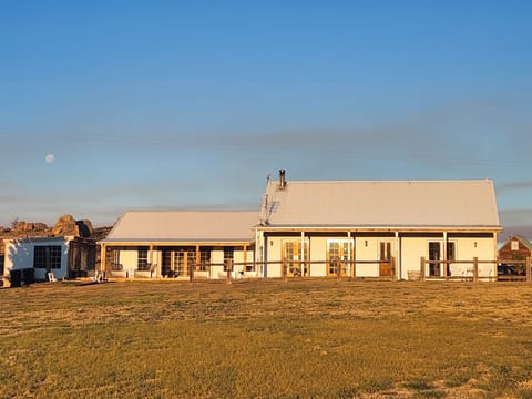 Lachney Cottage with the new extension