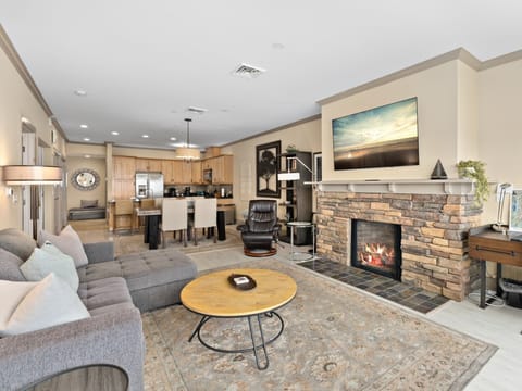 Condo 233 - Main Living Space