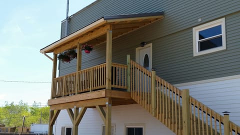 Entrance and Deck