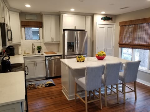 Beautifully renovated kitchen with large island!