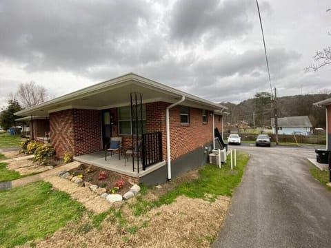 There is plenty of parking in the back.