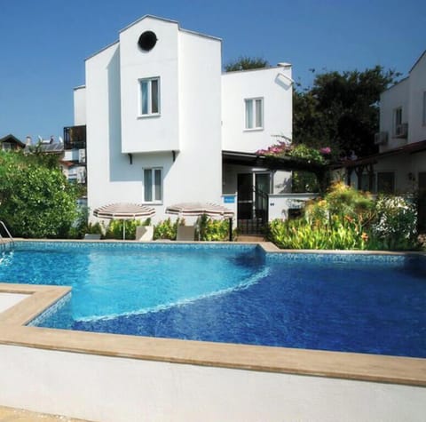 Hello and Welcome to Villa Huzur (turkish translation 'peace')