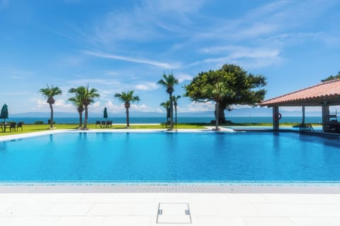 Seasonal outdoor pool