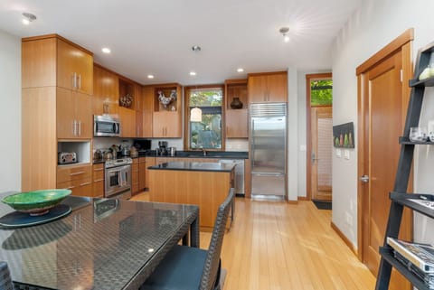 11-web-or-mls-606_Cascade-7-11