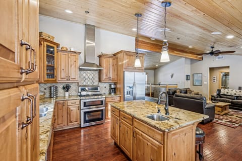 Kitchen & Living Room