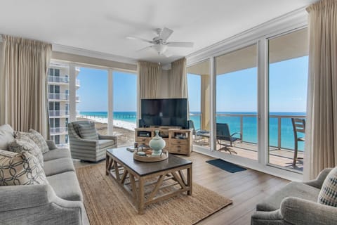 Renovated unit on the 6th floor!