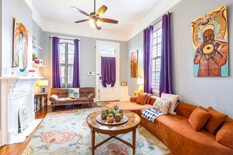 1520 living towards door