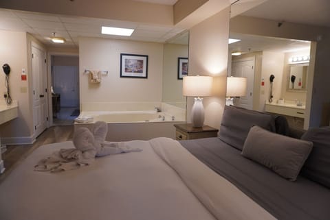 Condo, 1 Bedroom | 1 bedroom, WiFi (free)