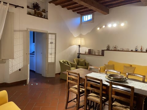 Apartment, 3 Bedrooms, Non Smoking, 2 Bathrooms | Living area | Flat-screen TV
