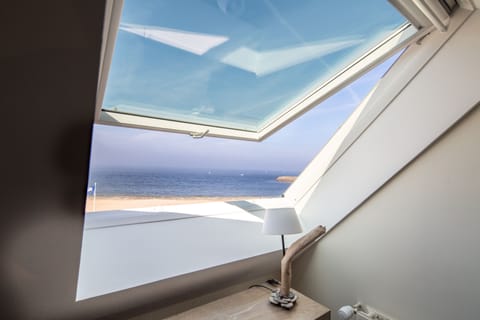 Standard Double Room | Beach/ocean view