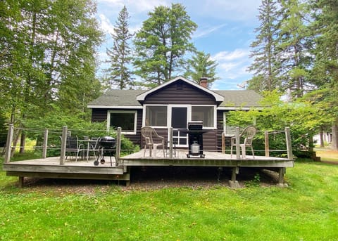 Welcome to Rangeley Manor 107 - Camp Gottagetaway!