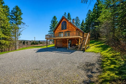 Welcome to 33 Loop Road!