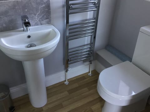 Deluxe Double Room, Ensuite | Bathroom