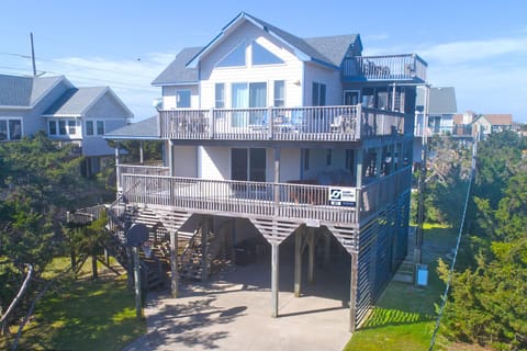 Buck's Beach House, located in the heart of Avon, is just five lots back from the ocean.