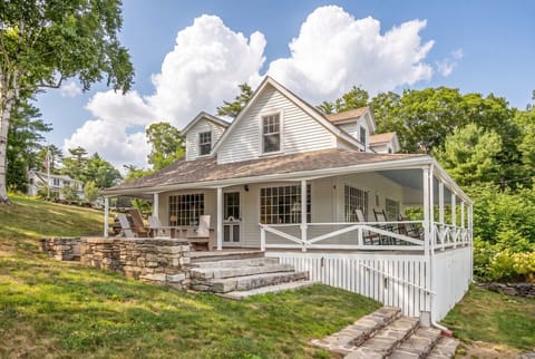 Welcome to Bluewater Vista - your summertime home away from home!