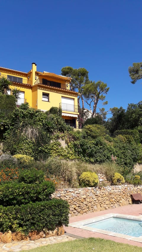  House overlooking children's pool.