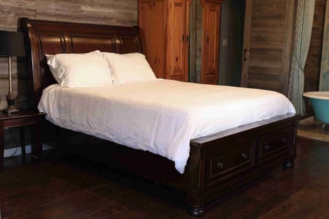 Bedroom. Interior and views may vary based on location and availability