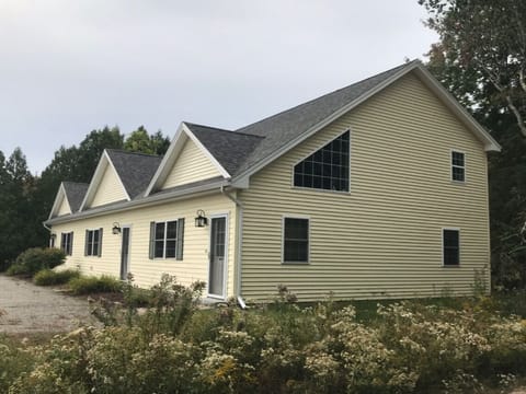 Flying Mountain Townhouse is the middle unit.