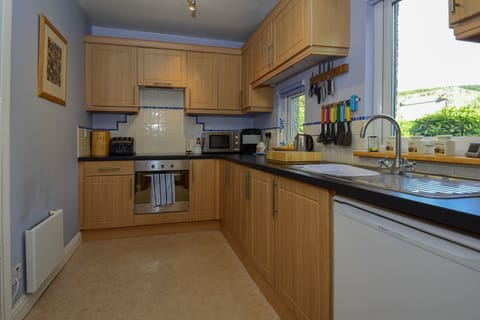 Plenty of equipment and space for Masterchefs!