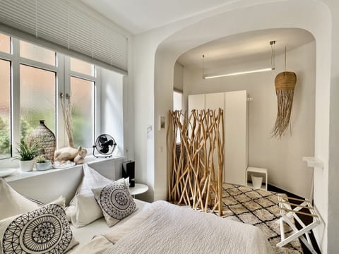 2 bedrooms, down comforters, individually decorated