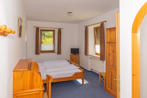 Standard Double or Twin Room | Bed sheets