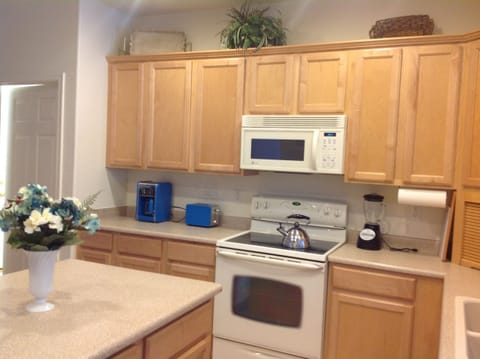 Kitchen fully stocked appliances 