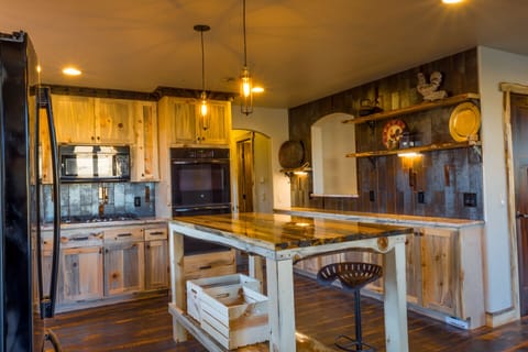 Kitchen w/ Removable Island, Beetle Kill Pine Cabinets, All utensils & settings