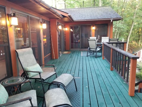 Large deck overlooks lake