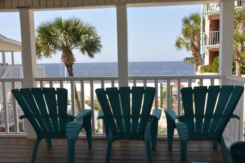 Enjoy the Gulf view from our Extra Large deck