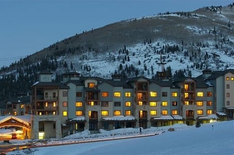 Silverado Lodge in the evening