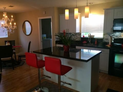 Fully equipped kitchen w/island & everything needed to cook meals