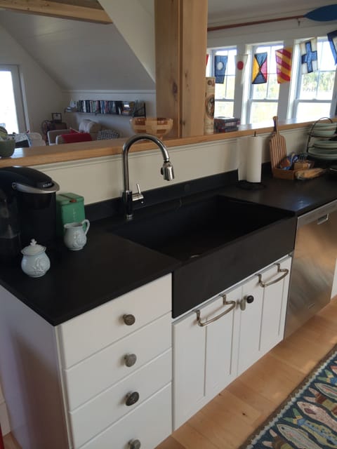 luxurious slate kitchen for entertaining needs!  Smartly stocked with essentials