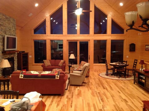 Wide open floor plan - living and dining room