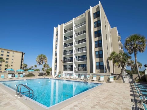 relax by the quiet pool or go for a swim at the beach. Both are amazing
