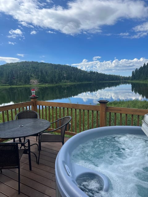 Hot tub to relax and enjoy the scenery.